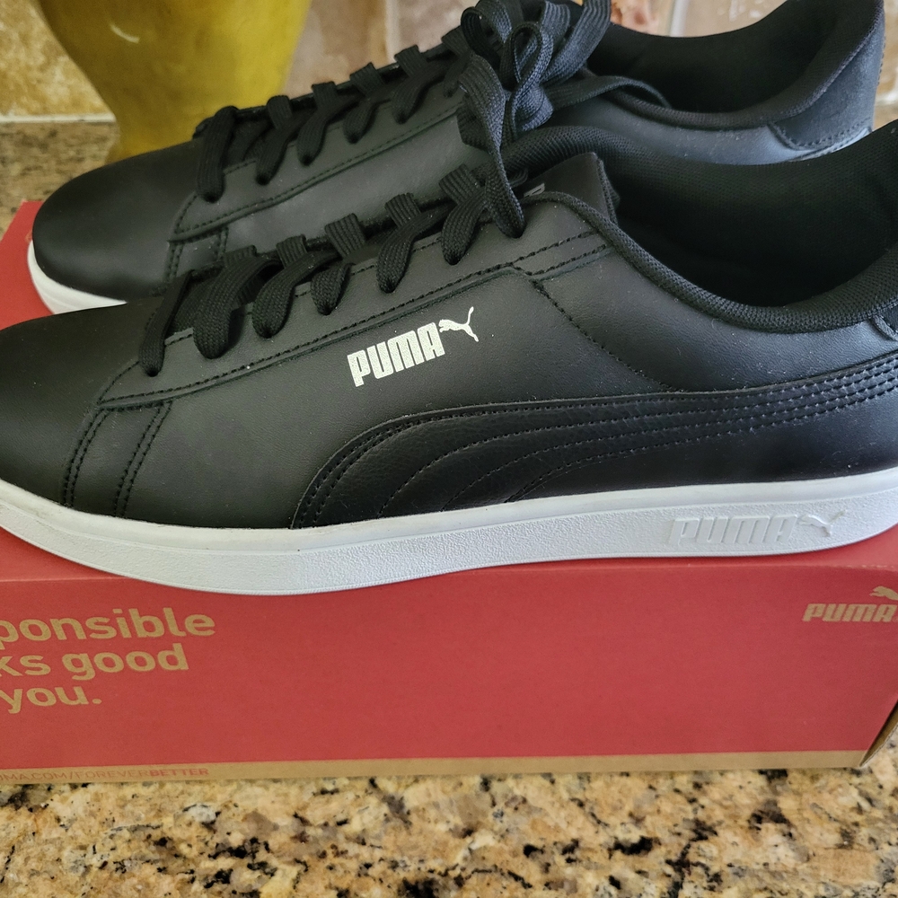 Puma Black Sneakers - Picture 2 of 7